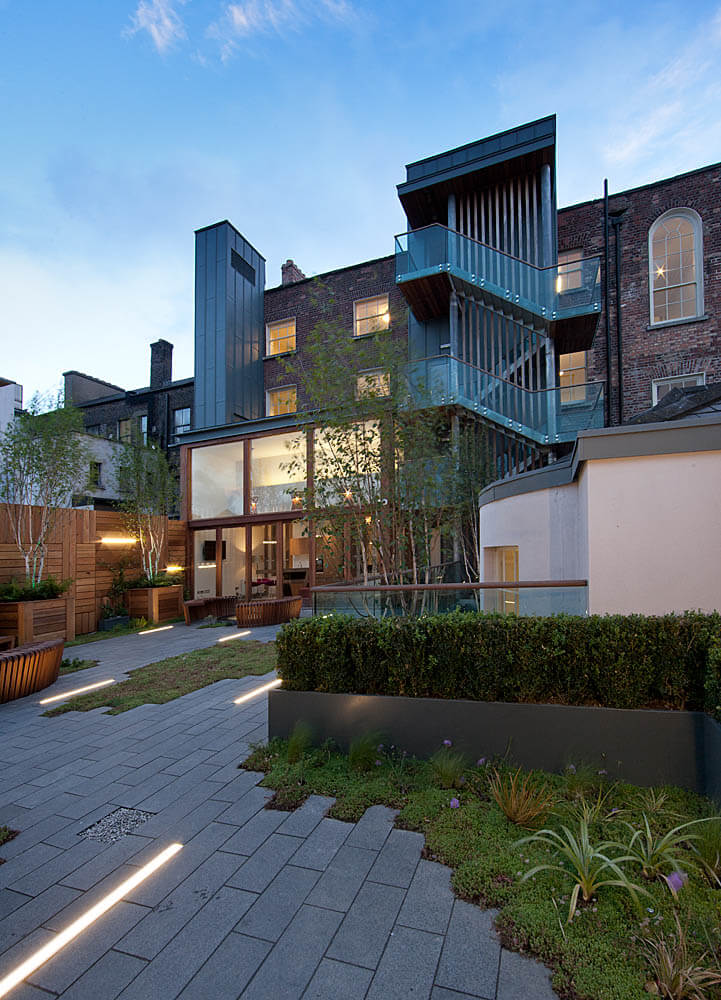 XL St Stephen’s Green, Dublin: commercial lighting by Willie Duggan