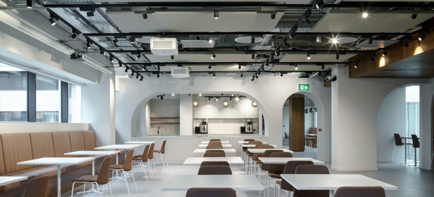CDB Aviation, Dublin: commercial lighting by Willie Duggan