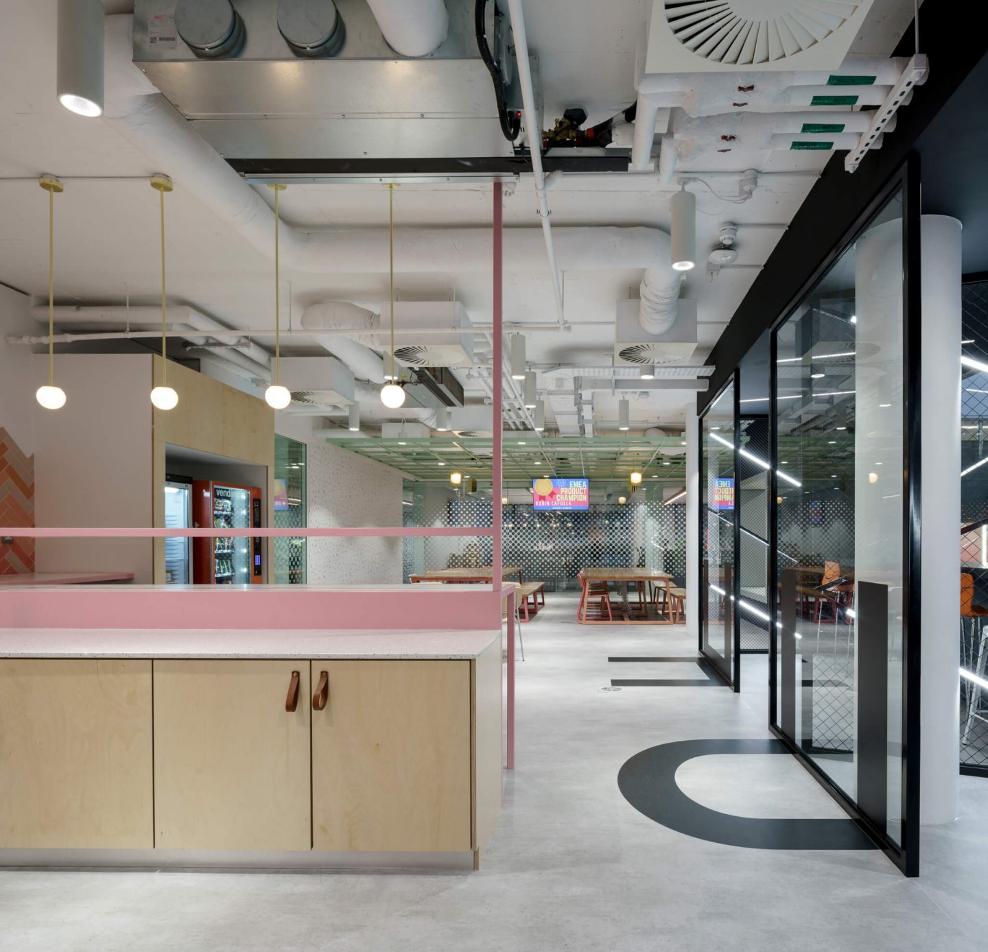 HubSpot, Dublin: commercial lighting by Willie Duggan
