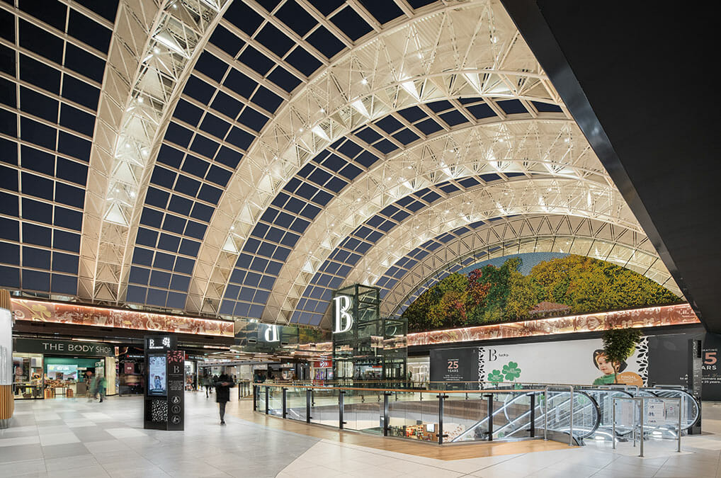 Glazed barrel-vault mall at Blanchardstown Shopping Centre